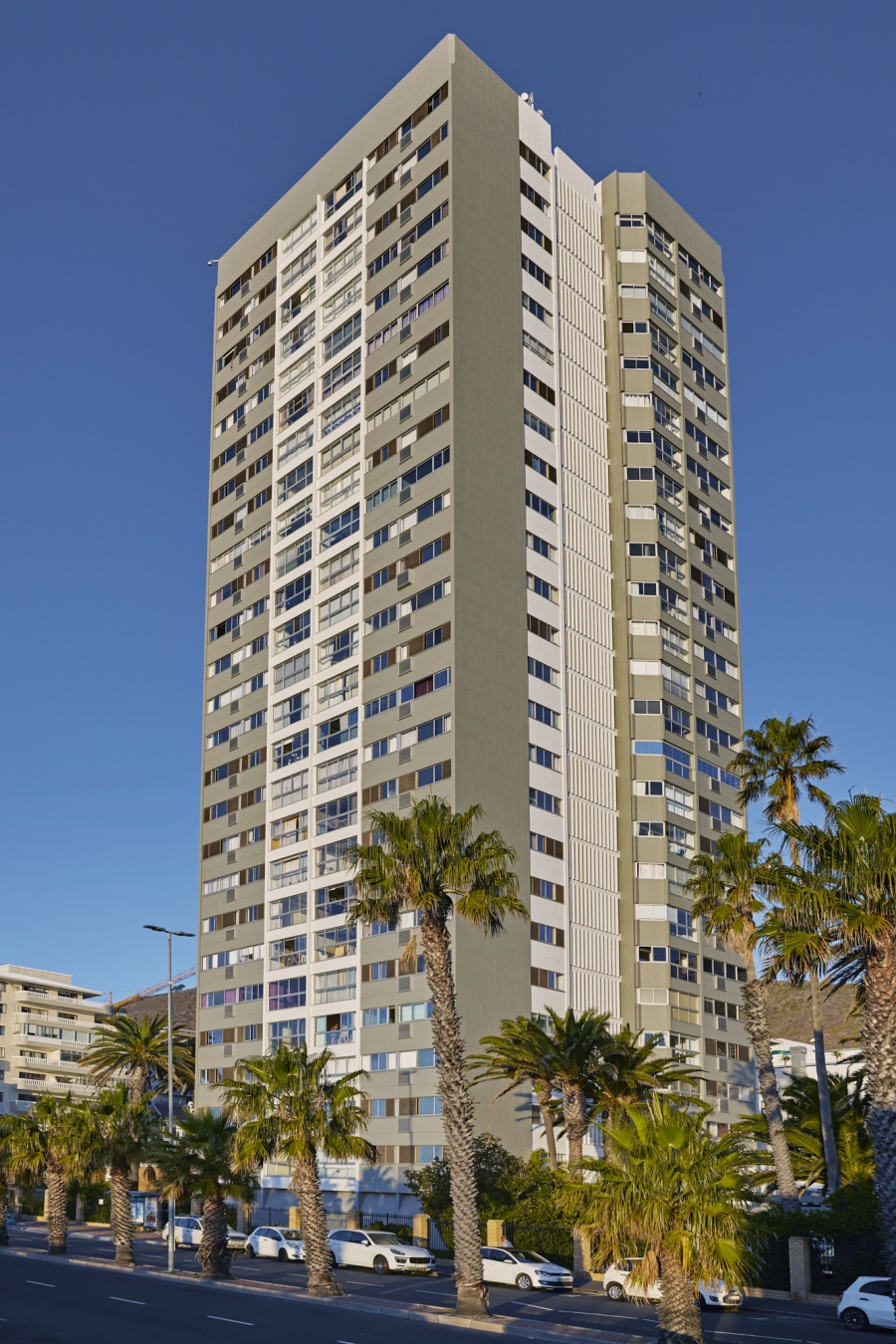 2 Bedroom Property for Sale in Sea Point Western Cape